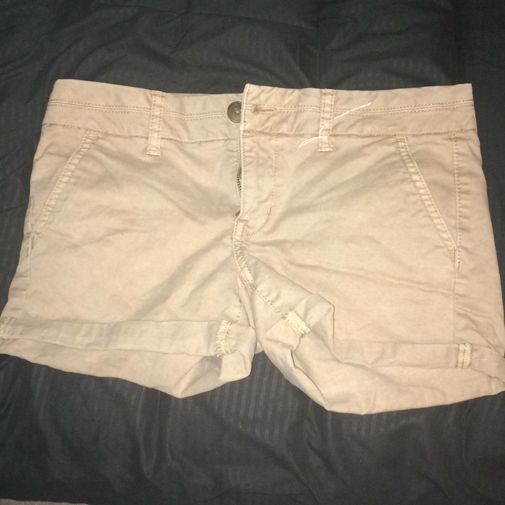 American Eagle Outfitters khaki shorts